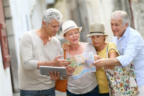 voyage solo femme senior|Voyages Celibataires Seniors : partez en vacances entre Solos